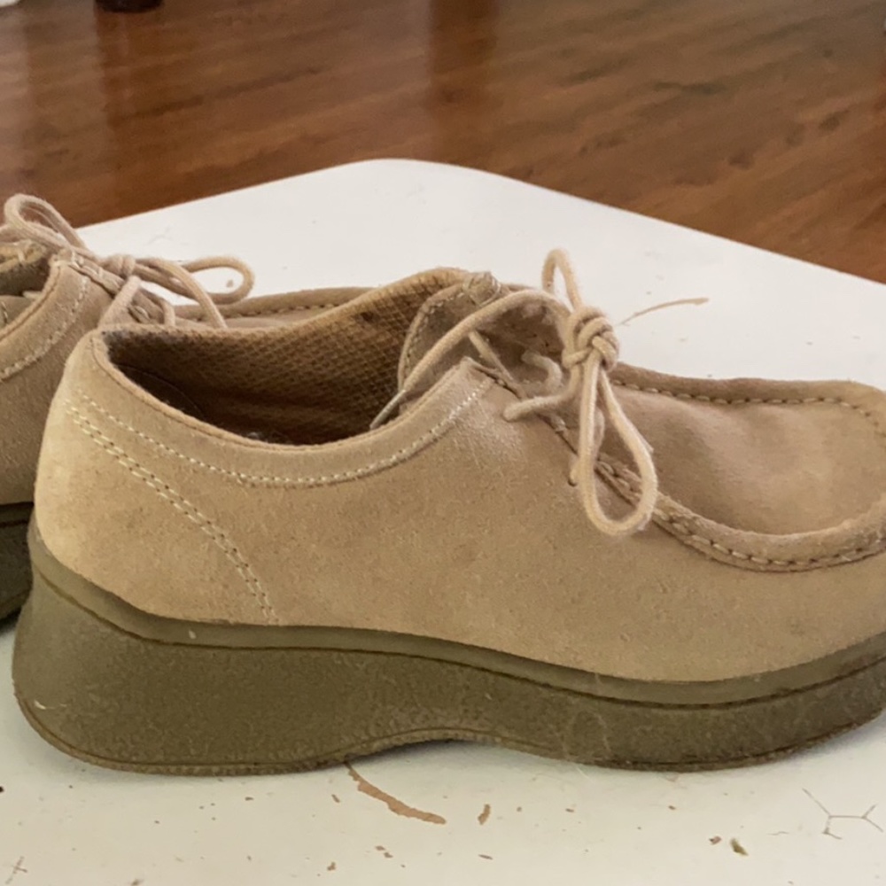 Wallaby’s Leather Style Shoe